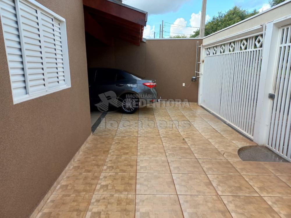 Comprar Casa / Padrão em São José do Rio Preto R$ 380.000,00 - Foto 3