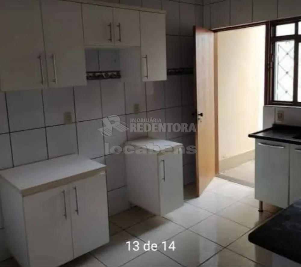 Alugar Casa / Padrão em São José do Rio Preto R$ 1.000,00 - Foto 2