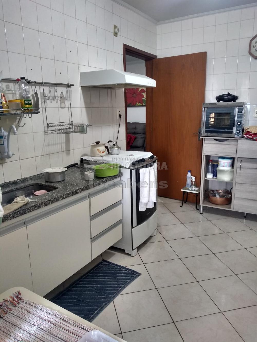 Comprar Apartamento / Padrão em São José do Rio Preto R$ 265.000,00 - Foto 1