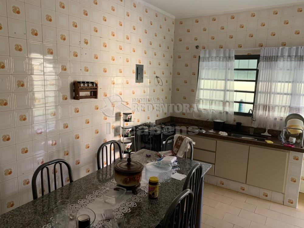 Casa à venda com 3 quartos, 237m² - Foto 11