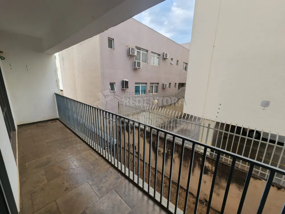 Alugar Apartamento / Padrão em São José do Rio Preto R$ 1.300,00 - Foto 2