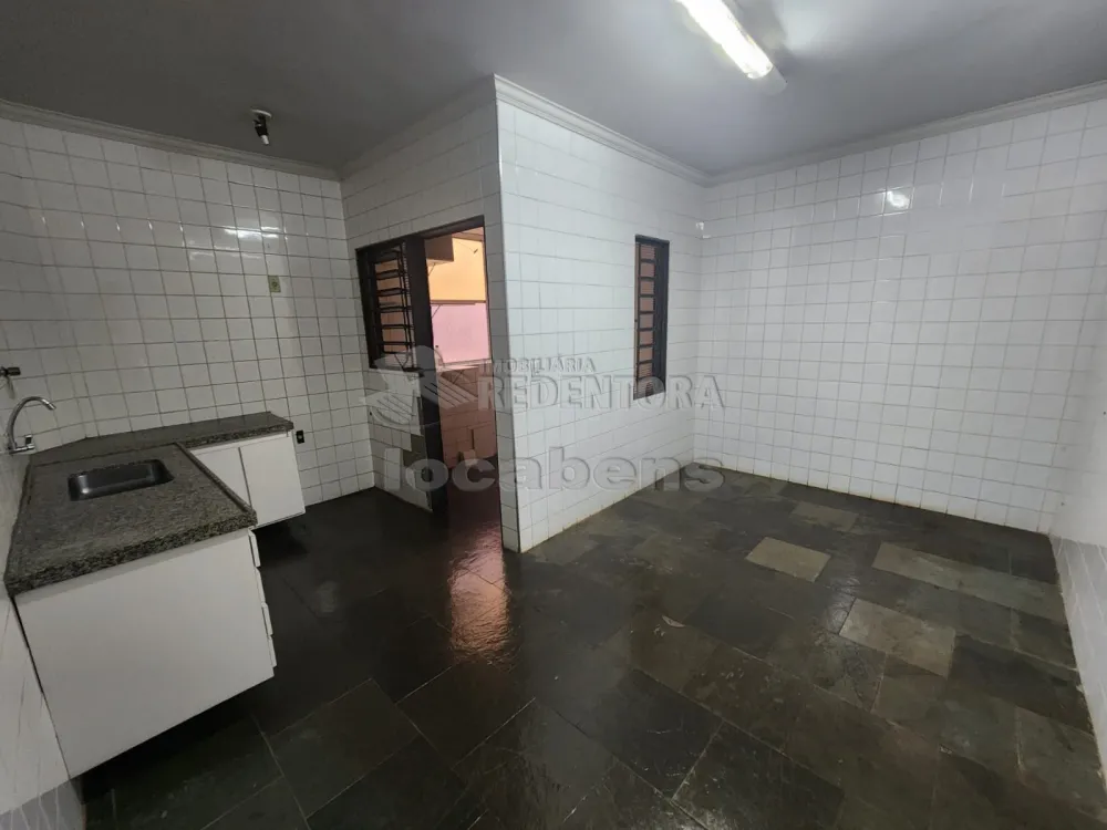 Alugar Apartamento / Padrão em São José do Rio Preto R$ 1.300,00 - Foto 4