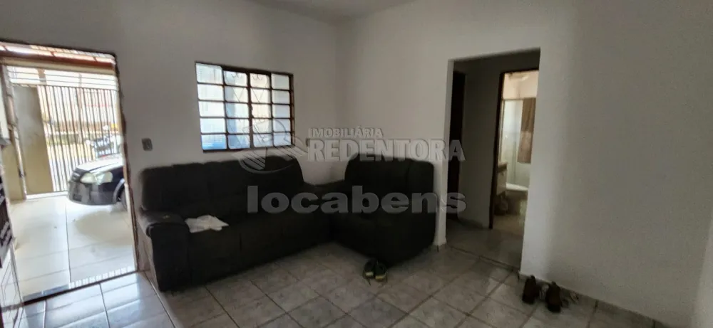 Alugar Casa / Padrão em São José do Rio Preto R$ 1.000,00 - Foto 2