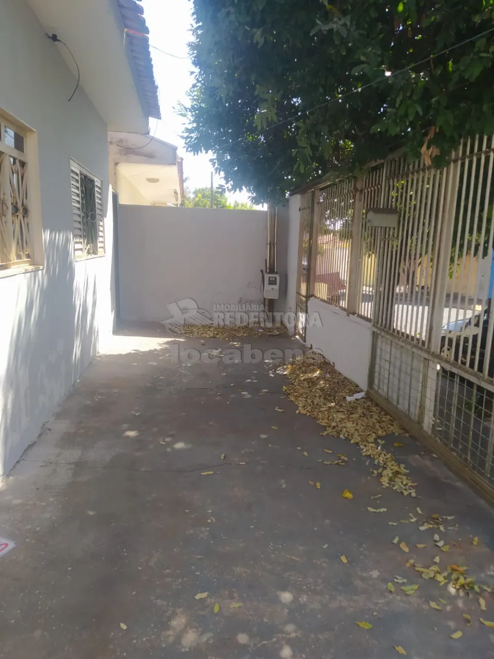 Comprar Casa / Padrão em São José do Rio Preto R$ 250.000,00 - Foto 2