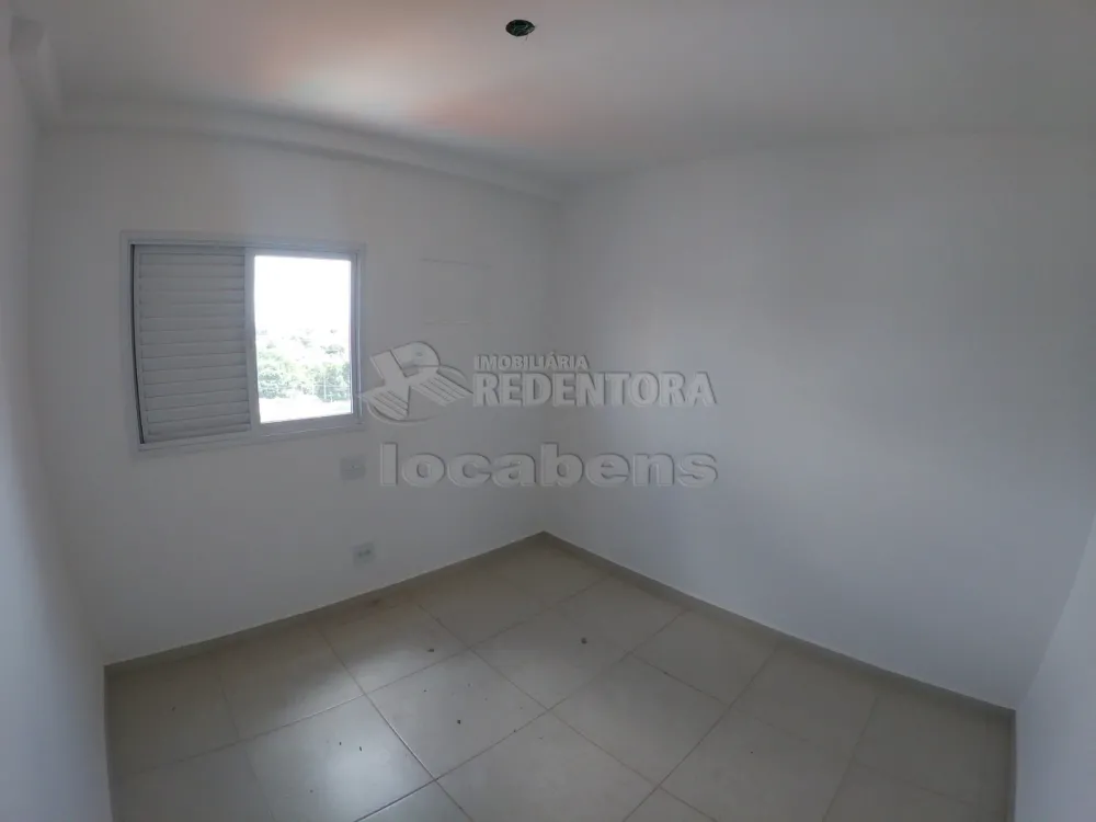 Comprar Apartamento / Padrão em São José do Rio Preto R$ 235.000,00 - Foto 11