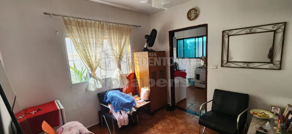 Comprar Casa / Padrão em São José do Rio Preto R$ 205.000,00 - Foto 2