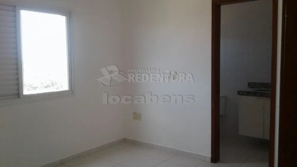 Alugar Apartamento / Padrão em São José do Rio Preto R$ 1.350,00 - Foto 11