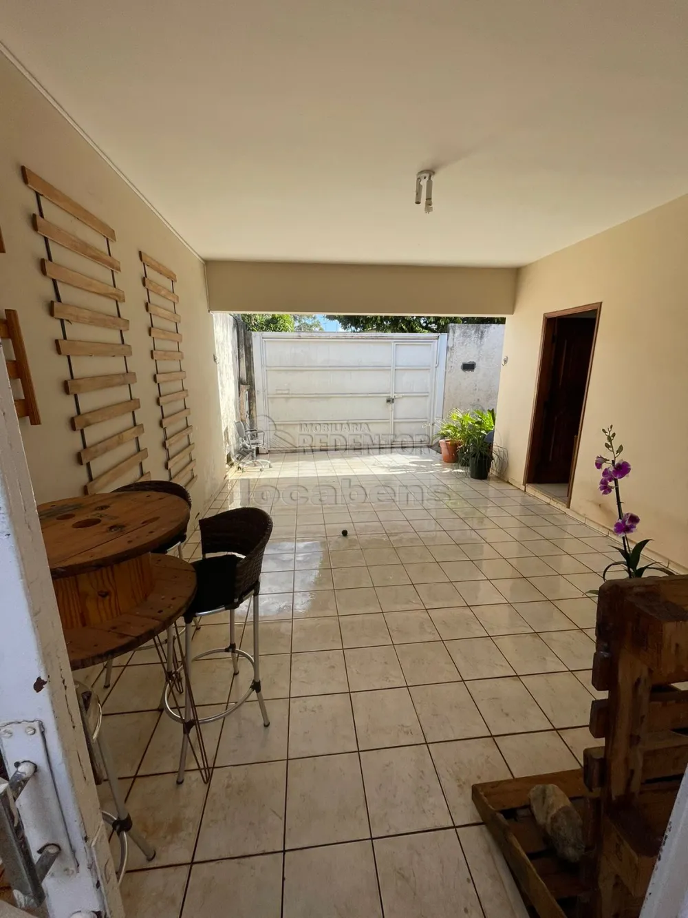 Comprar Casa / Padrão em São José do Rio Preto R$ 400.000,00 - Foto 2