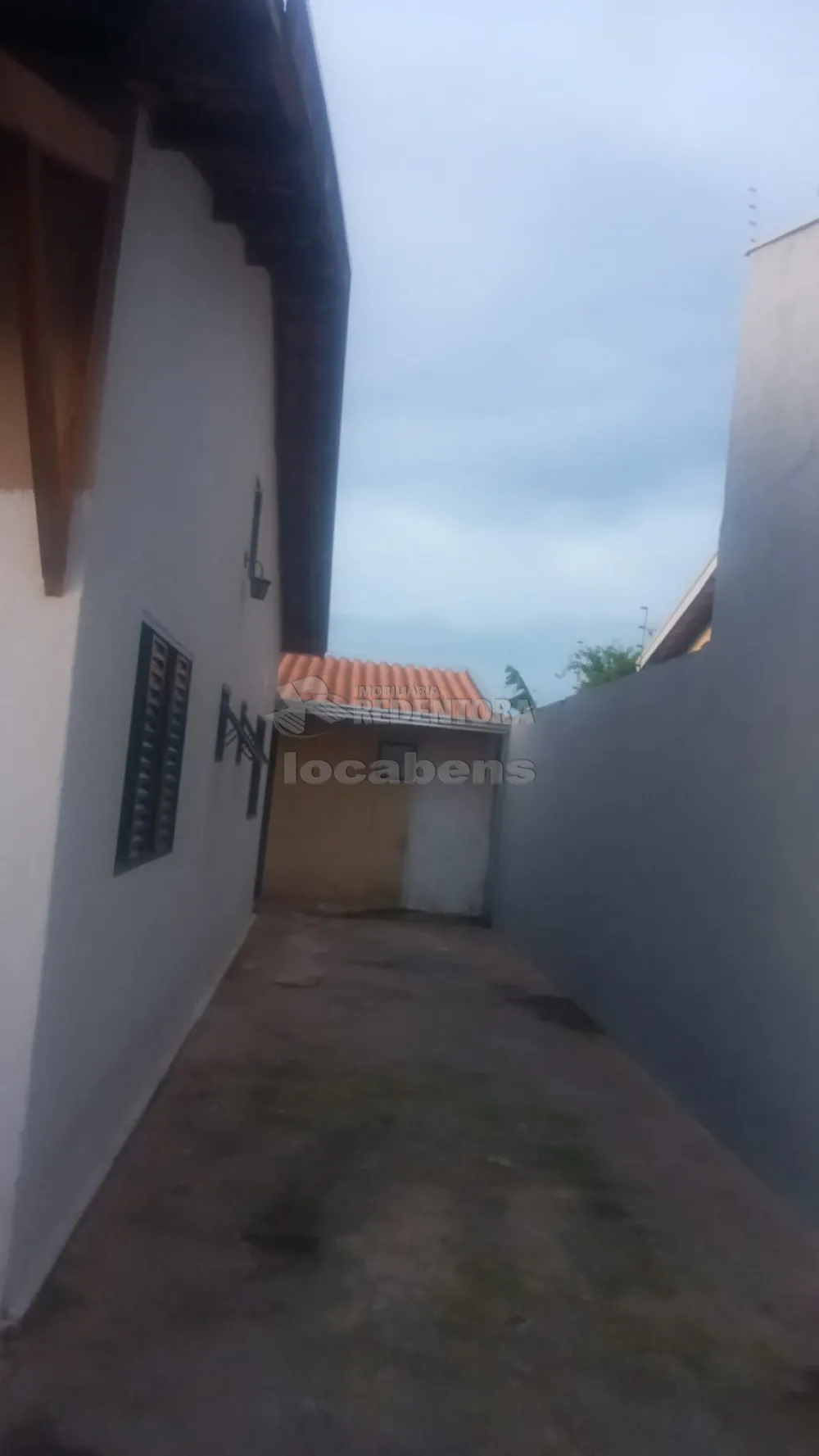 Comprar Casa / Padrão em São José do Rio Preto R$ 230.000,00 - Foto 4