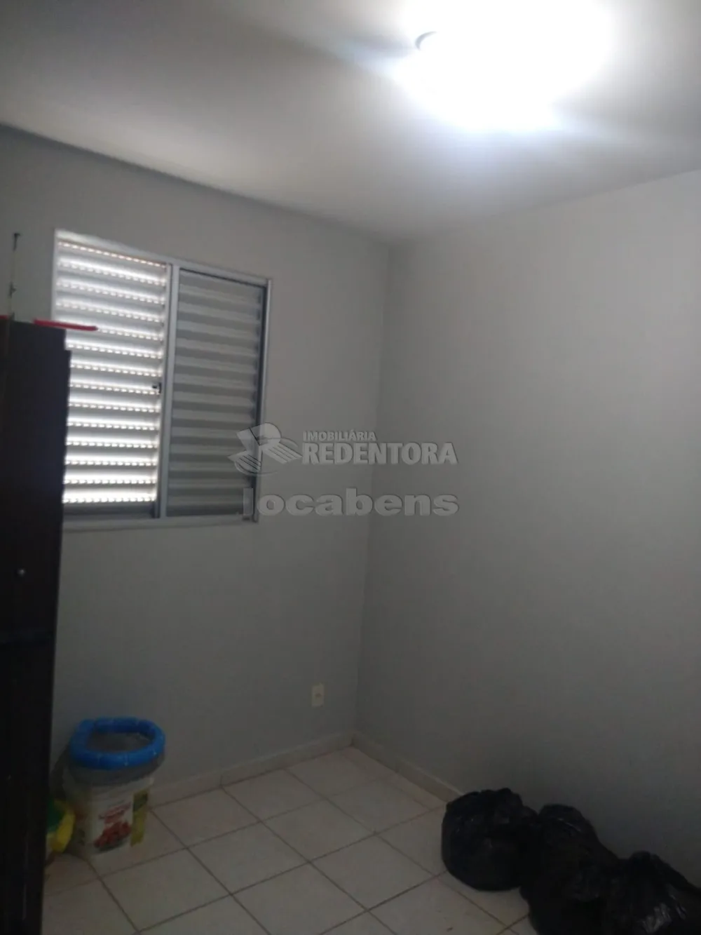 Alugar Apartamento / Padrão em São José do Rio Preto R$ 1.000,00 - Foto 1