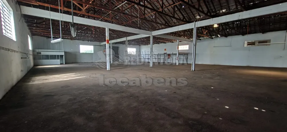 Alugar Comercial / Salão em São José do Rio Preto R$ 30.000,00 - Foto 3