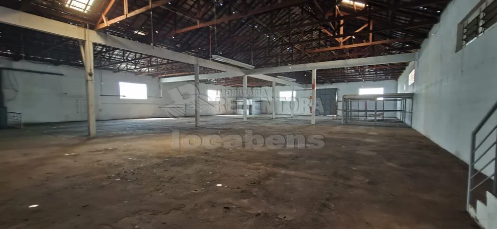 Alugar Comercial / Salão em São José do Rio Preto R$ 30.000,00 - Foto 4