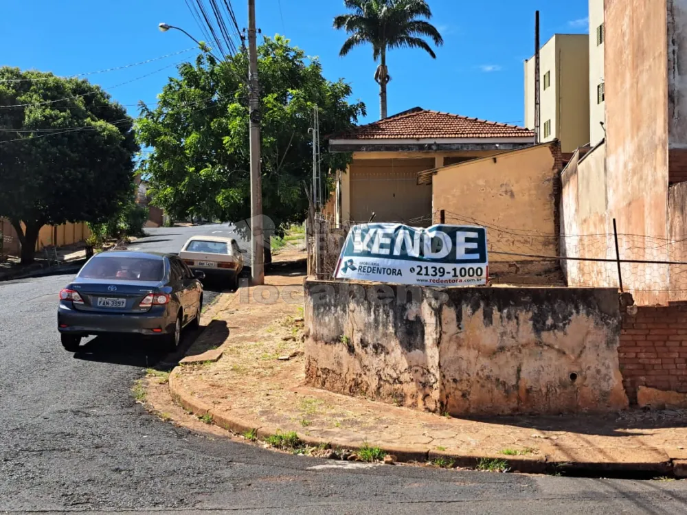 Comprar Casa / Padrão em São José do Rio Preto R$ 220.000,00 - Foto 1