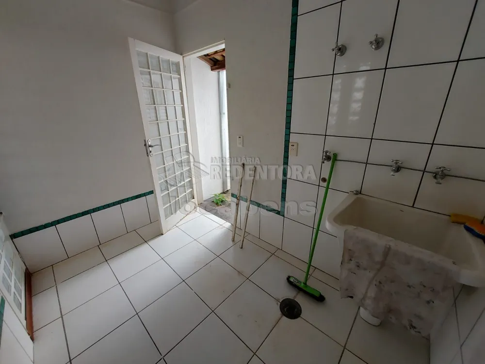 Comprar Casa / Padrão em São José do Rio Preto R$ 300.000,00 - Foto 16