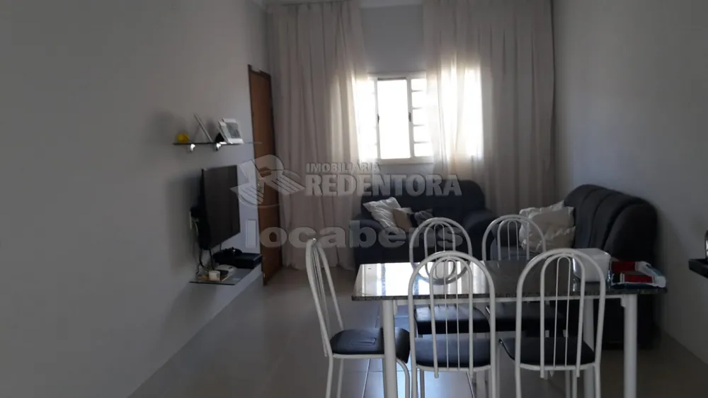 Comprar Casa / Padrão em São José do Rio Preto R$ 210.000,00 - Foto 1