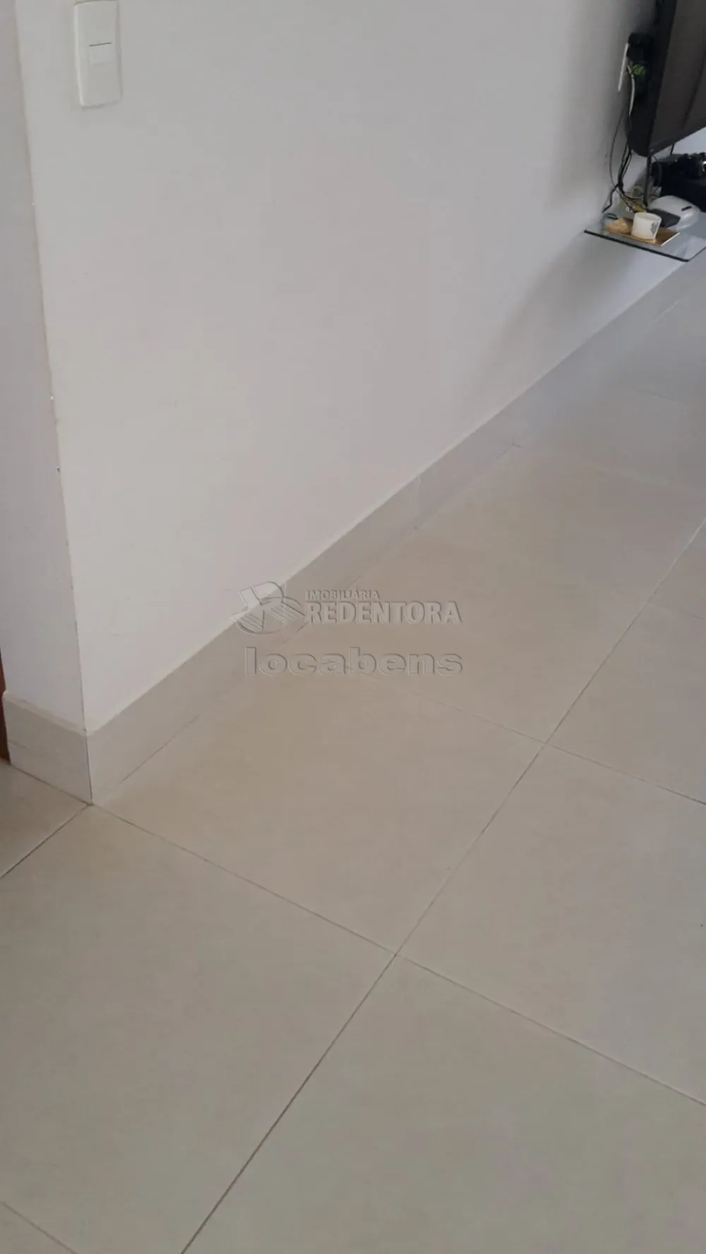Comprar Casa / Padrão em São José do Rio Preto R$ 210.000,00 - Foto 2