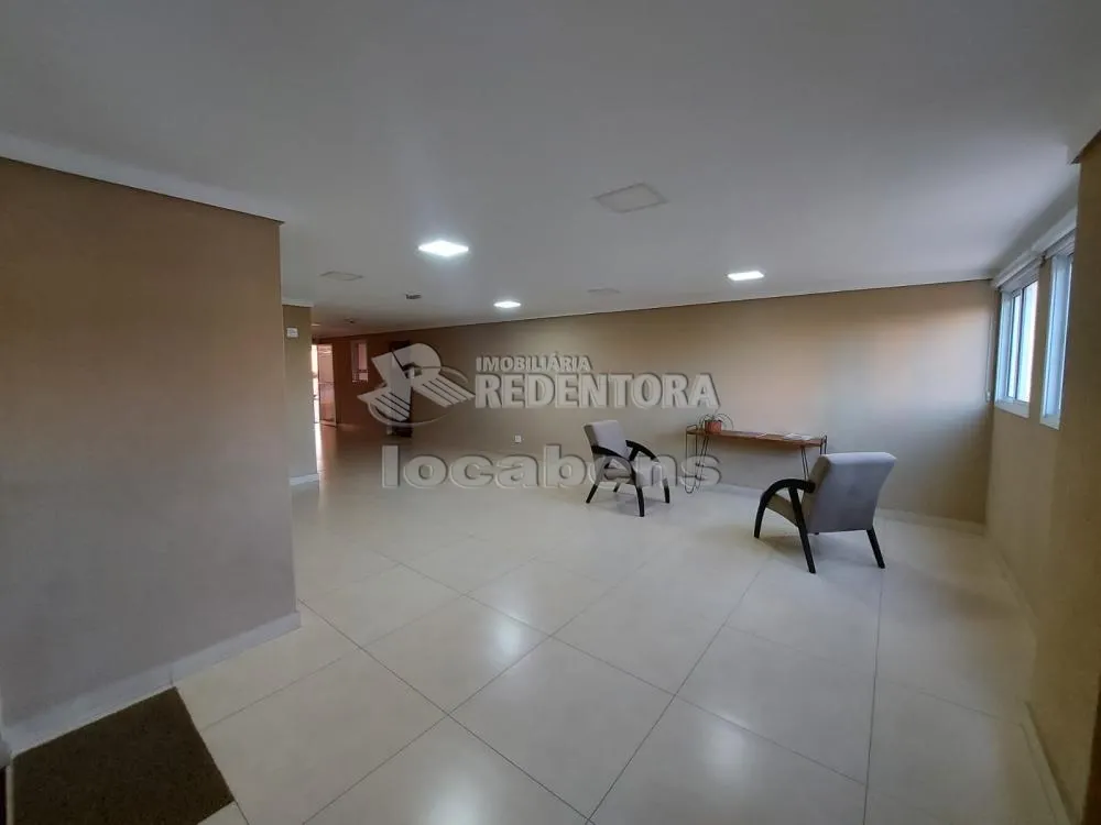 Comprar Apartamento / Padrão em São José do Rio Preto R$ 420.000,00 - Foto 3