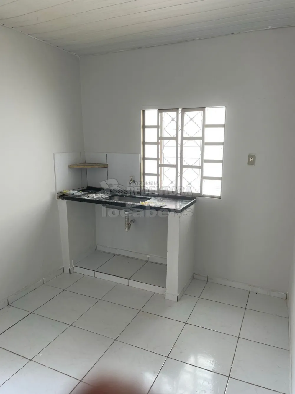 Comprar Casa / Padrão em São José do Rio Preto R$ 190.000,00 - Foto 3