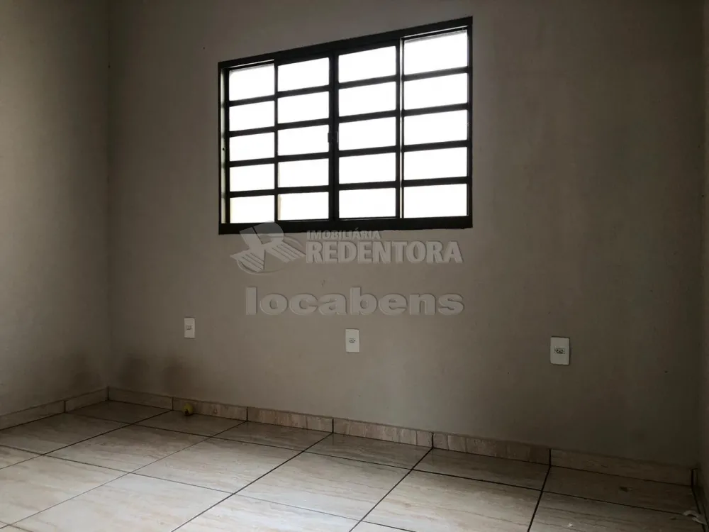 Alugar Casa / Padrão em São José do Rio Preto R$ 1.100,00 - Foto 13
