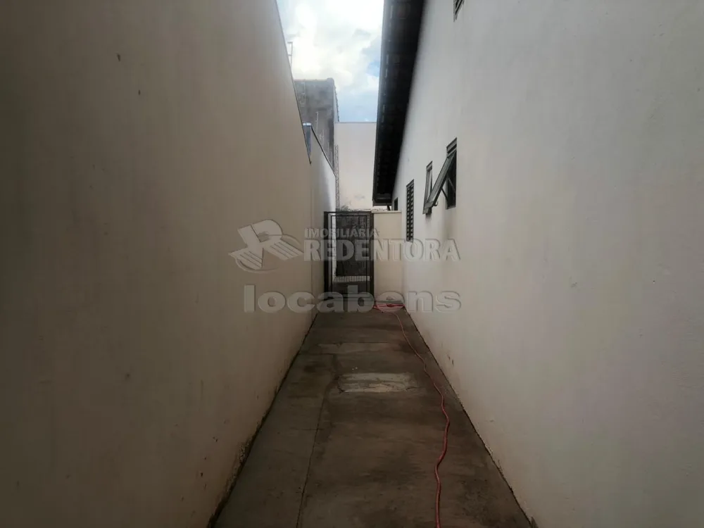 Alugar Casa / Padrão em São José do Rio Preto R$ 1.100,00 - Foto 18