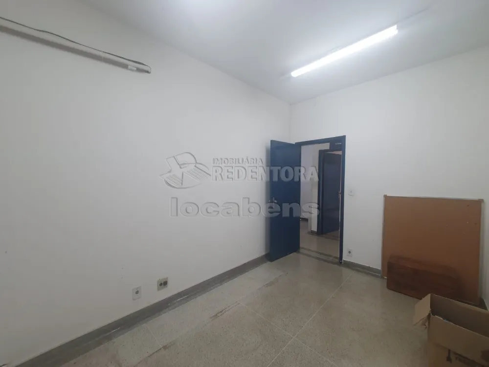 Alugar Comercial / Prédio Inteiro em São José do Rio Preto R$ 12.000,00 - Foto 16