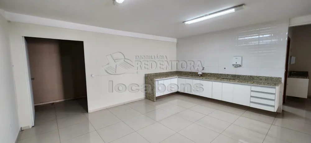 Comprar Comercial / Salão em São José do Rio Preto R$ 900.000,00 - Foto 4