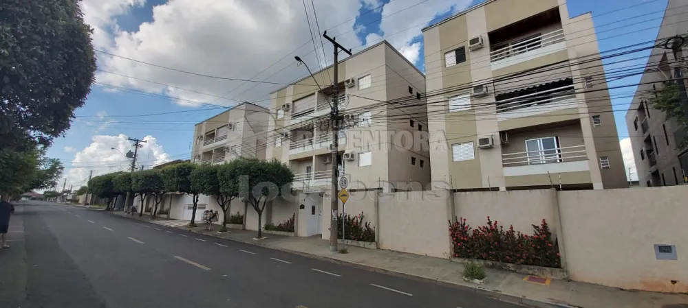 Comprar Apartamento / Padrão em São José do Rio Preto apenas R$ 330.000,00 - Foto 3