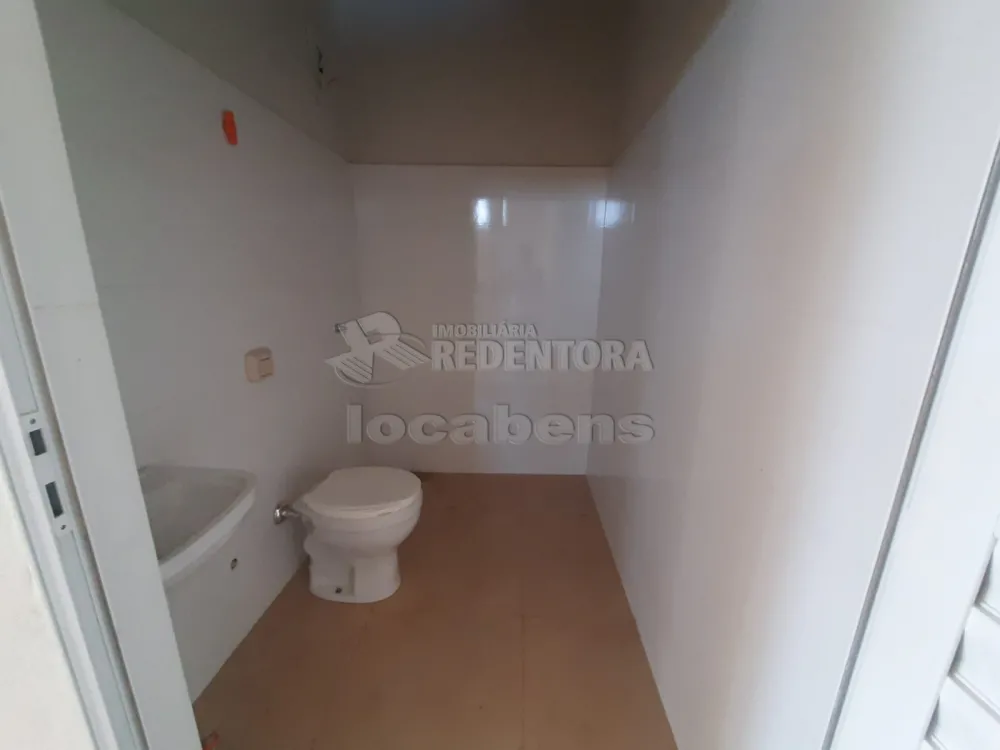 Alugar Comercial / Salão em Mirassol R$ 3.000,00 - Foto 6