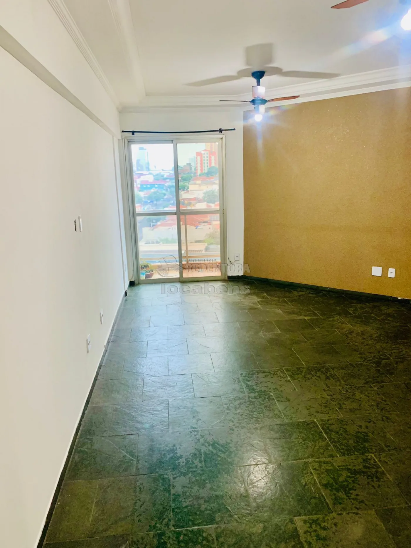 Alugar Apartamento / Padrão em São José do Rio Preto R$ 421,36 - Foto 1