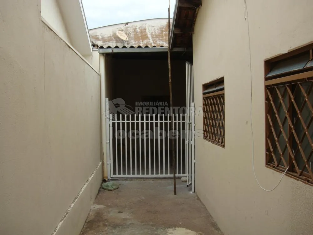 Comprar Casa / Padrão em São José do Rio Preto R$ 220.000,00 - Foto 12