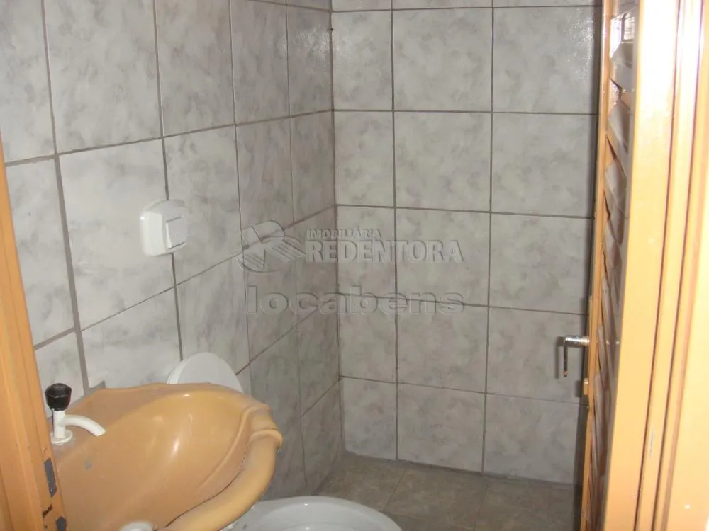 Comprar Casa / Padrão em São José do Rio Preto R$ 220.000,00 - Foto 14