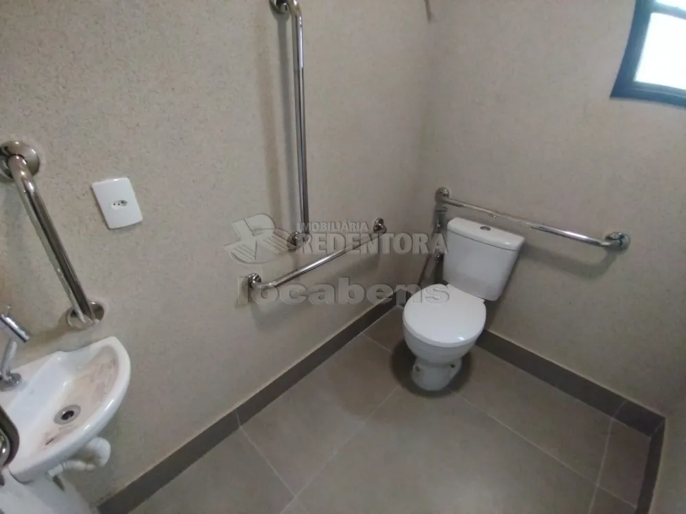 Alugar Comercial / Salão em São José do Rio Preto R$ 10.000,00 - Foto 21