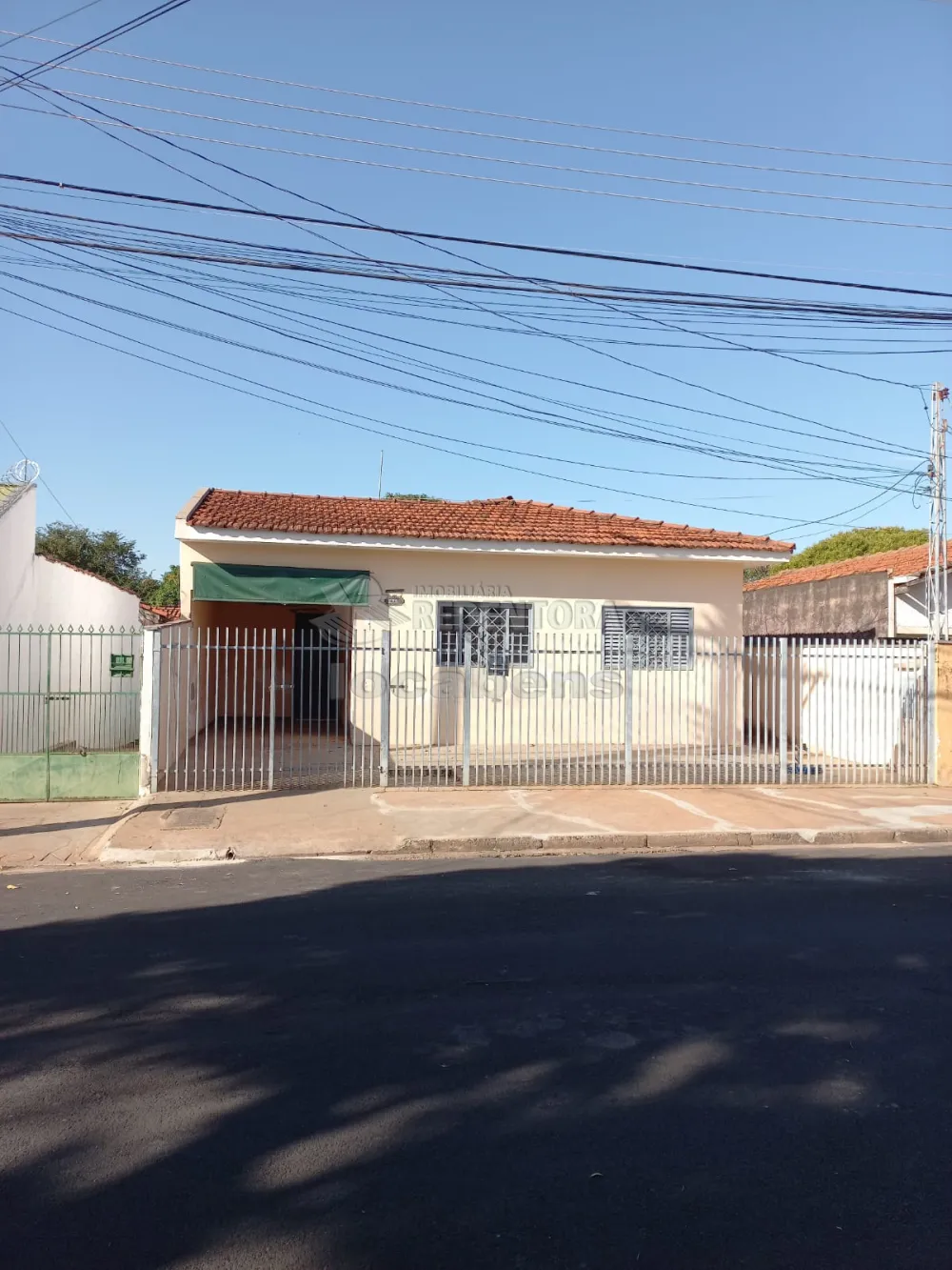 Comprar Casa / Padrão em São José do Rio Preto R$ 240.000,00 - Foto 1