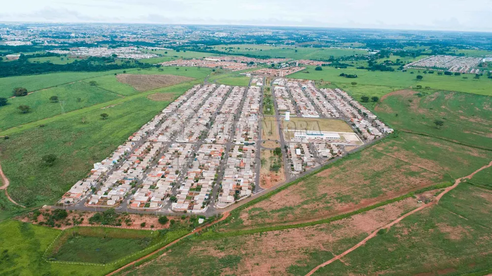 Comprar Terreno / Padrão em São José do Rio Preto R$ 130.000,00 - Foto 2