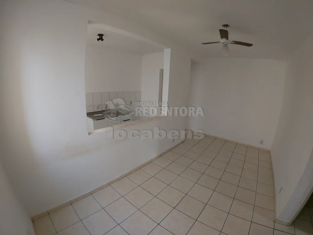 Alugar Apartamento / Padrão em São José do Rio Preto R$ 1.000,00 - Foto 4