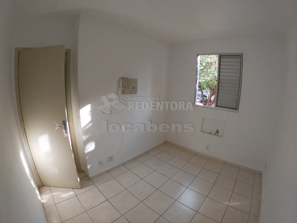 Alugar Apartamento / Padrão em São José do Rio Preto R$ 1.000,00 - Foto 8