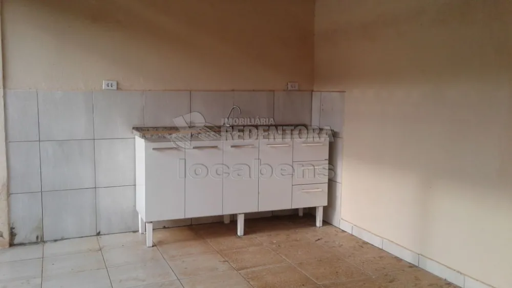 Comprar Casa / Padrão em São José do Rio Preto R$ 268.000,00 - Foto 3