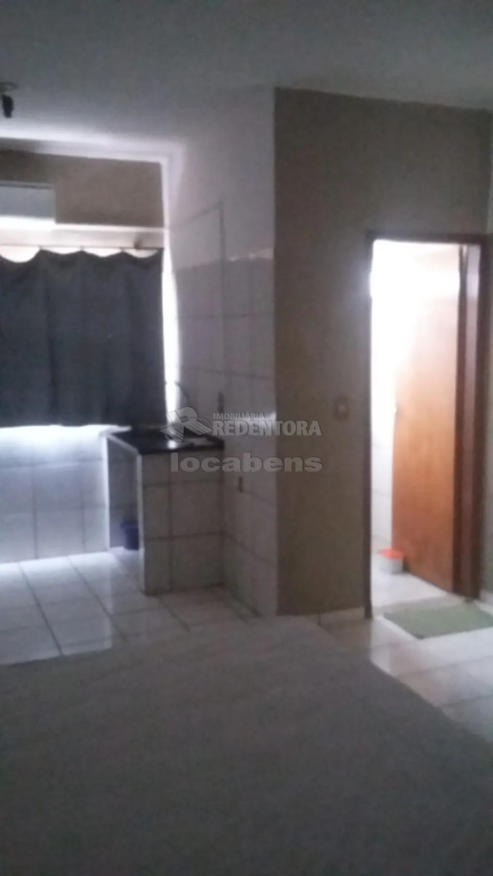 Alugar Casa / Padrão em São José do Rio Preto R$ 2.000,00 - Foto 5