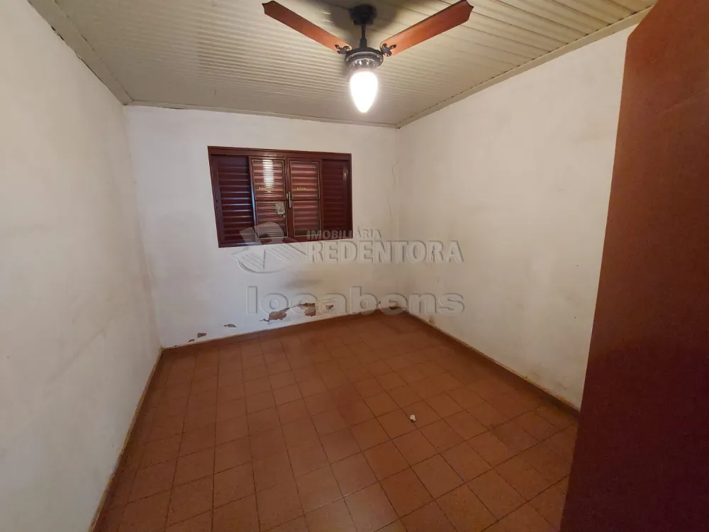 Alugar Casa / Padrão em São José do Rio Preto R$ 1.000,00 - Foto 8