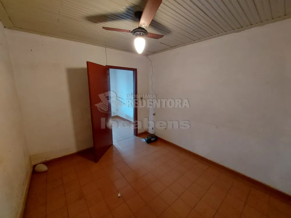 Alugar Casa / Padrão em São José do Rio Preto R$ 1.000,00 - Foto 9