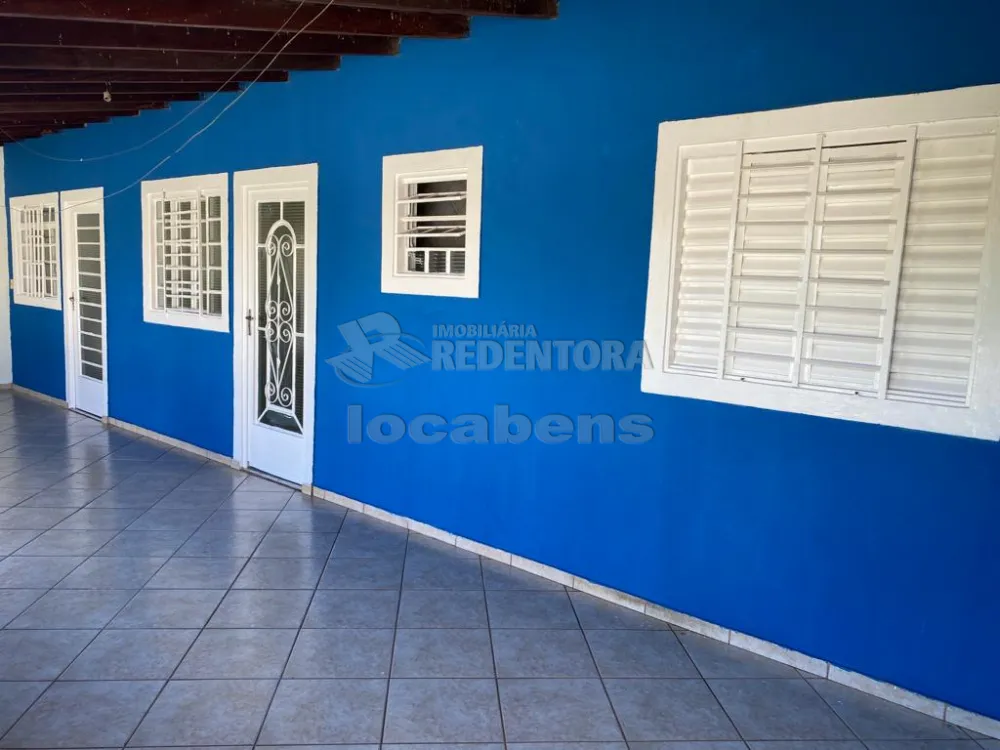 Alugar Casa / Padrão em São José do Rio Preto R$ 1.300,00 - Foto 5