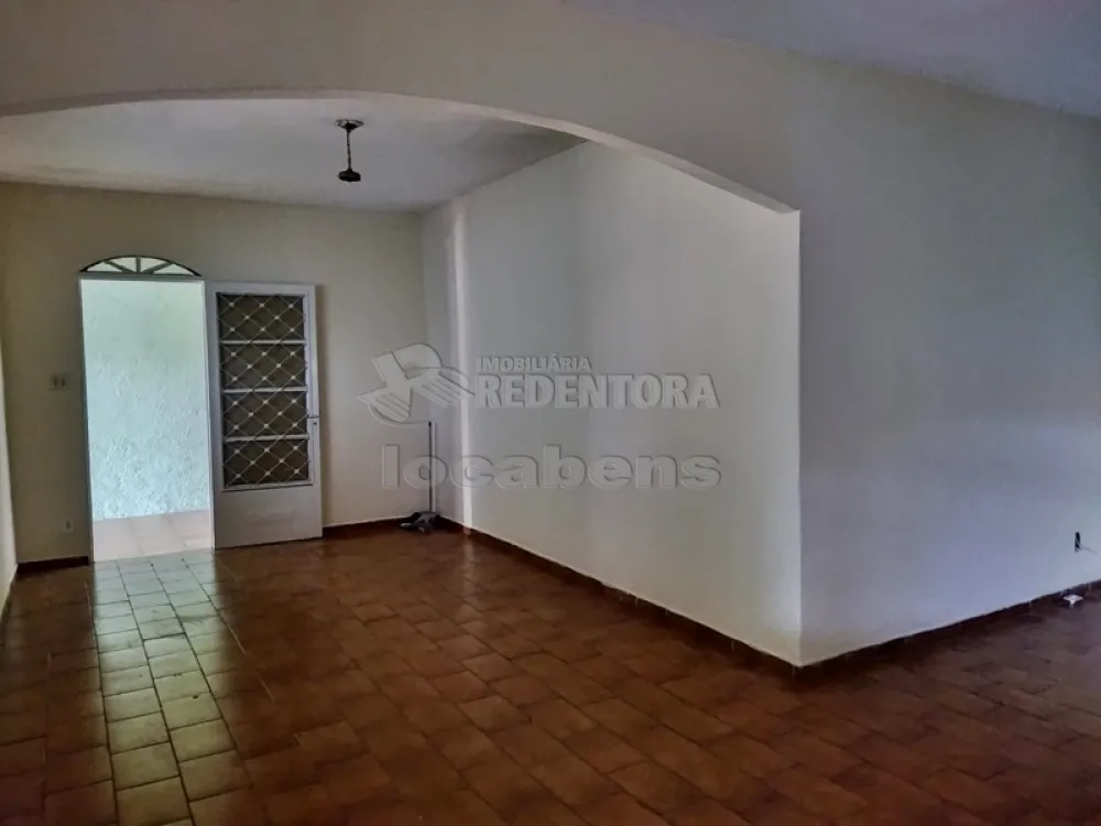 Comprar Casa / Padrão em São José do Rio Preto R$ 240.000,00 - Foto 4