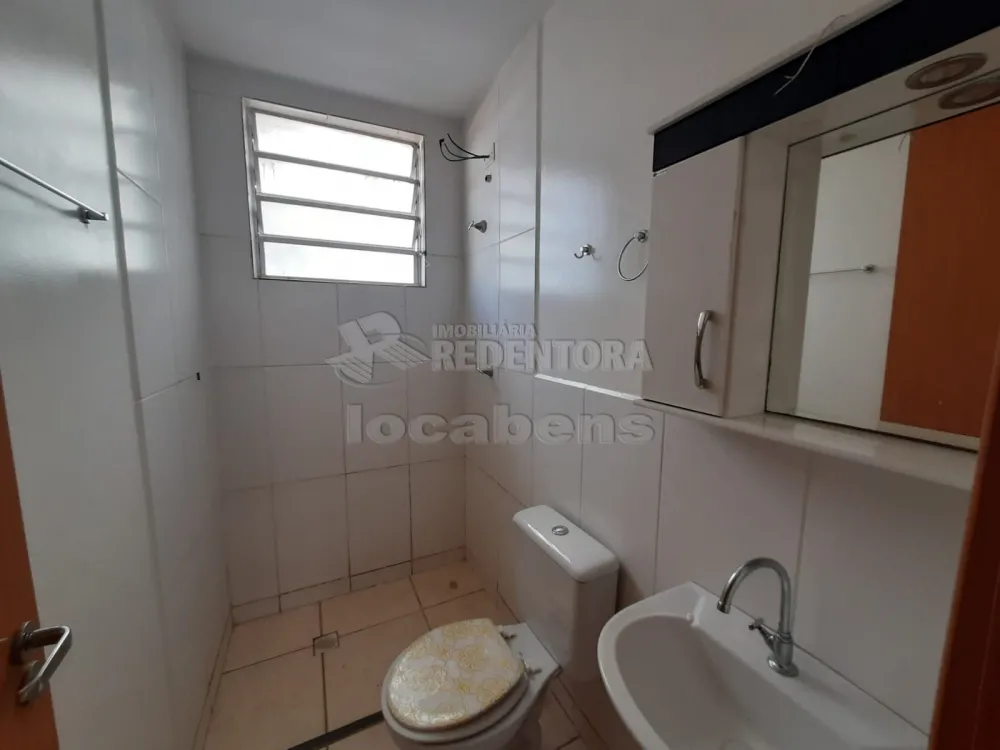 Alugar Apartamento / Padrão em São José do Rio Preto R$ 500,00 - Foto 5