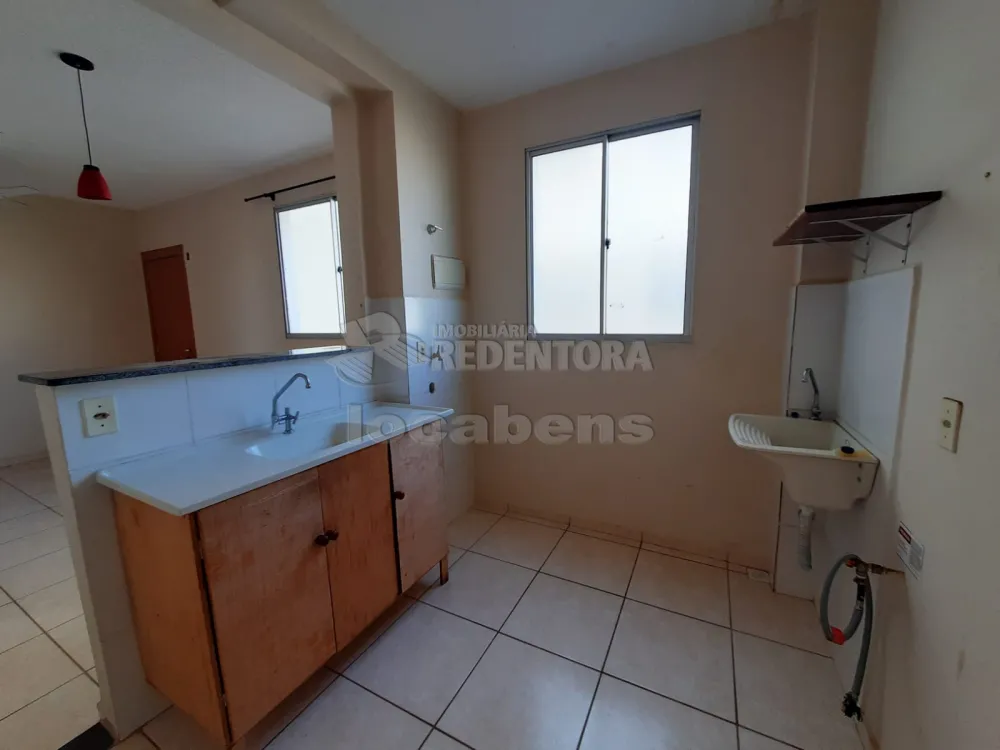 Alugar Apartamento / Padrão em São José do Rio Preto R$ 500,00 - Foto 6