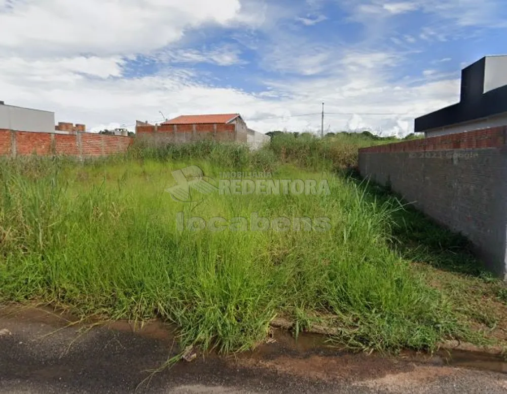 Comprar Terreno / Padrão em São José do Rio Preto R$ 85.000,00 - Foto 1