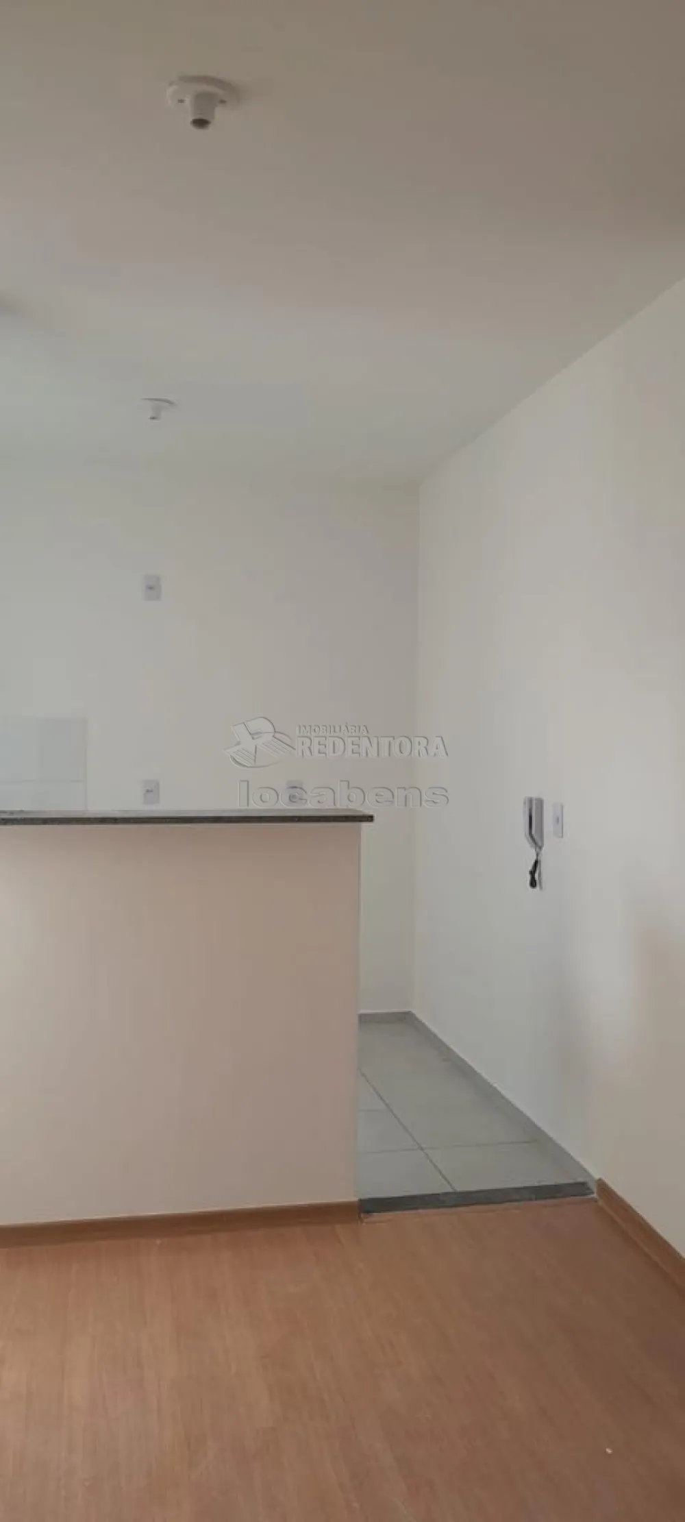 Alugar Apartamento / Padrão em São José do Rio Preto R$ 700,00 - Foto 1