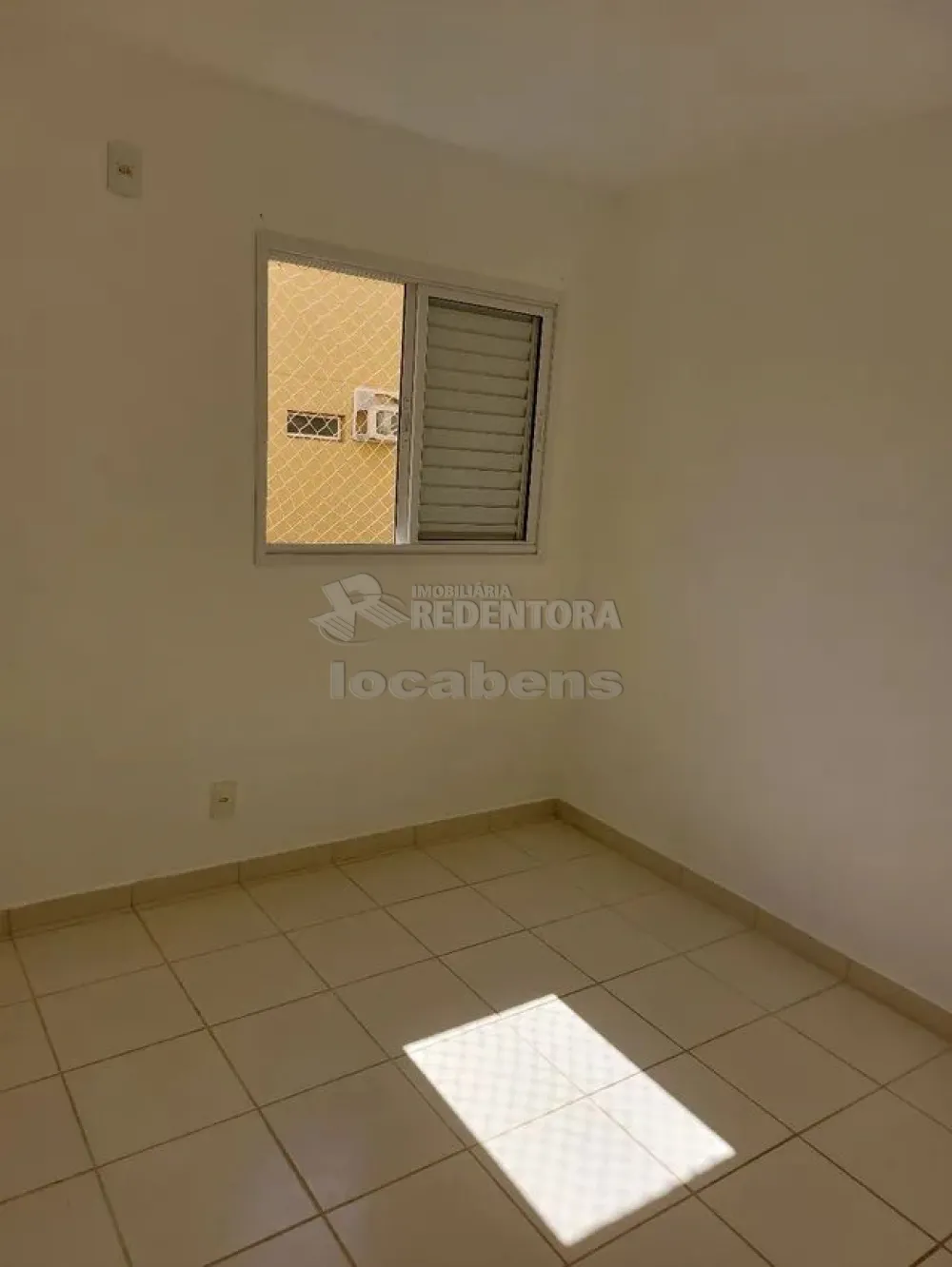 Alugar Apartamento / Padrão em São José do Rio Preto R$ 1.100,00 - Foto 4