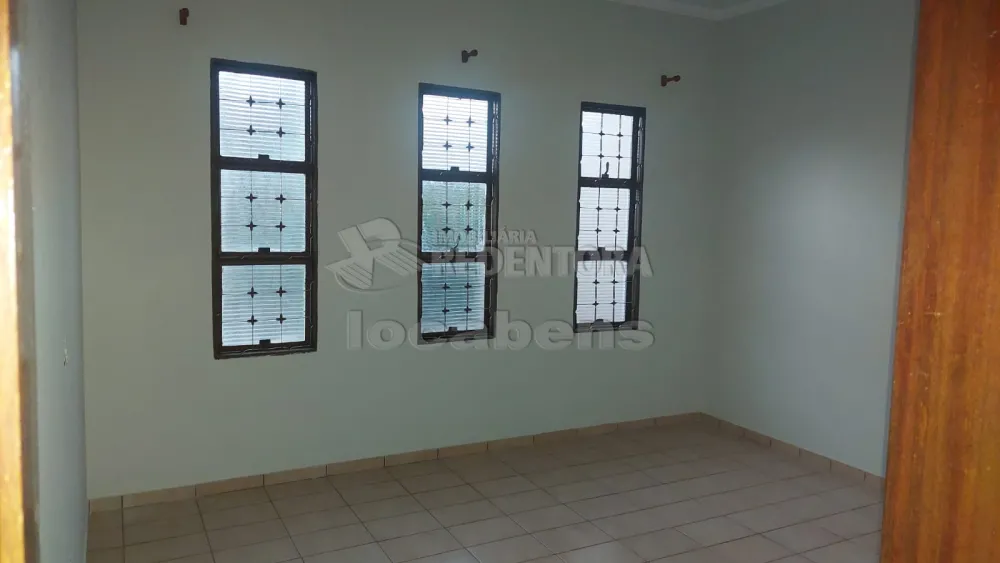 Alugar Casa / Padrão em São José do Rio Preto apenas R$ 2.000,00 - Foto 4