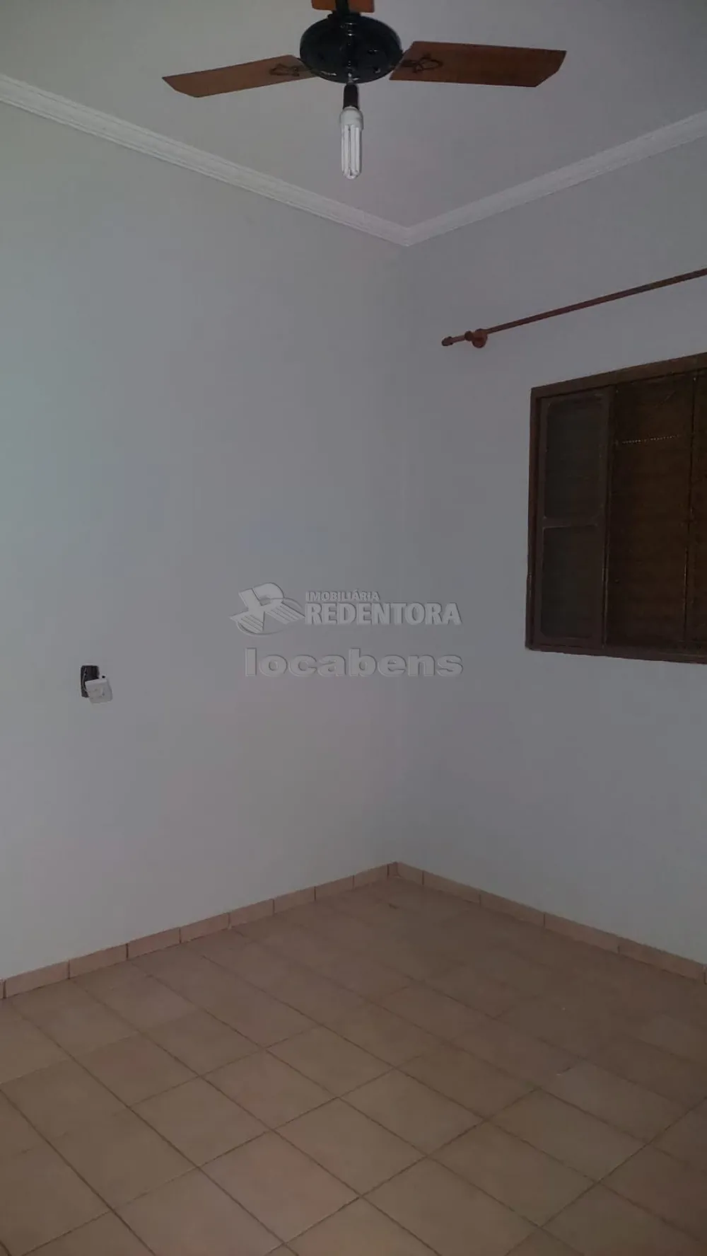 Alugar Casa / Padrão em São José do Rio Preto R$ 2.000,00 - Foto 5