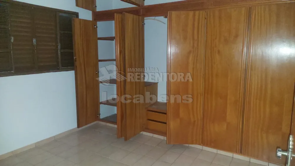 Alugar Casa / Padrão em São José do Rio Preto R$ 2.000,00 - Foto 12